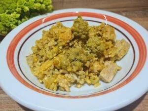 Riso con cavolfiore e pollo al curry