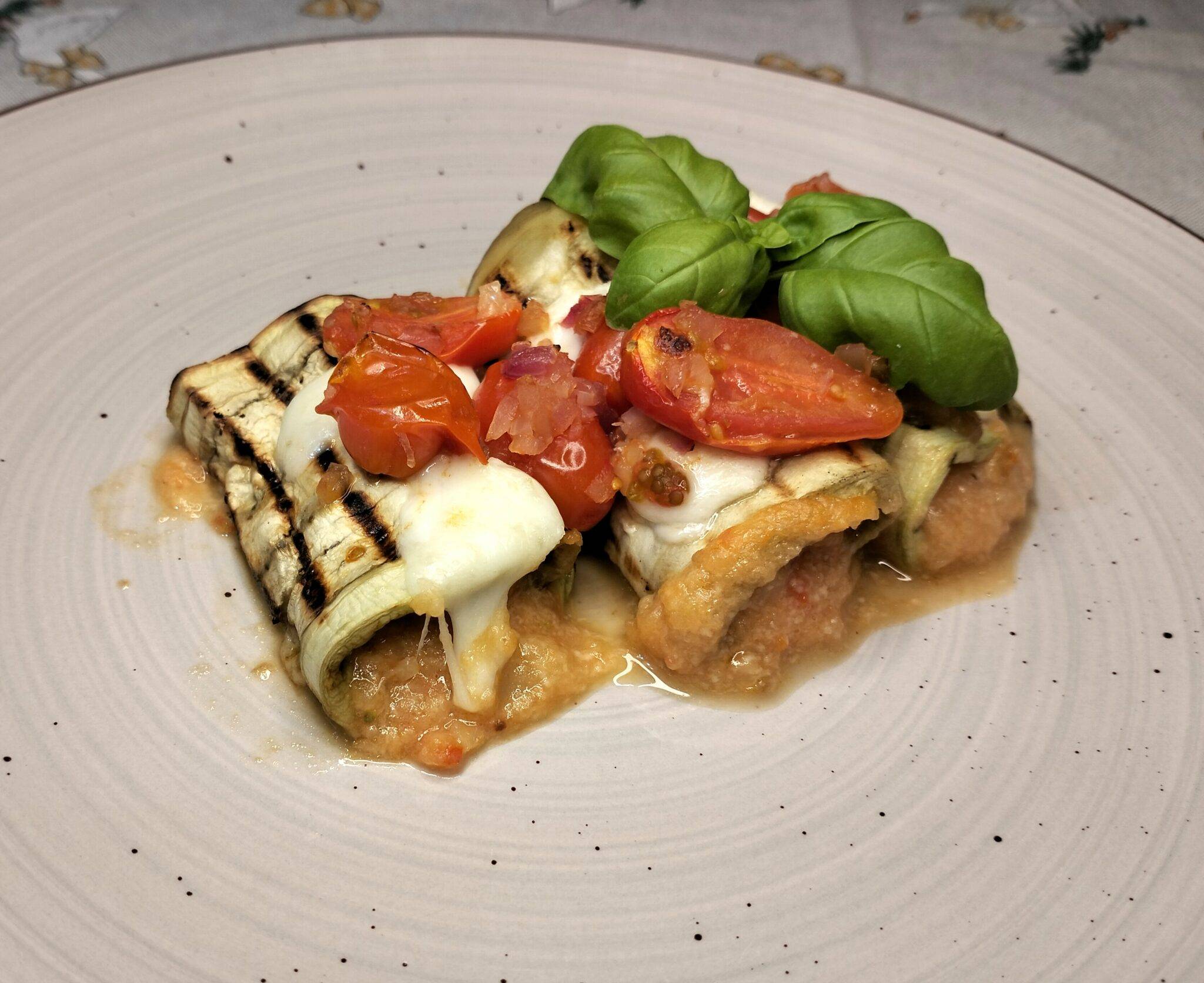 ROTOLINI DI MELANZANE E MOZZARELLA FILANTE - Dott.ssa Simona Santini