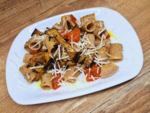 pasta melanzane e ricotta salata