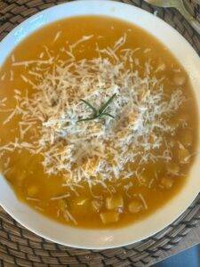 minestrone zucca ceci e parmigiano