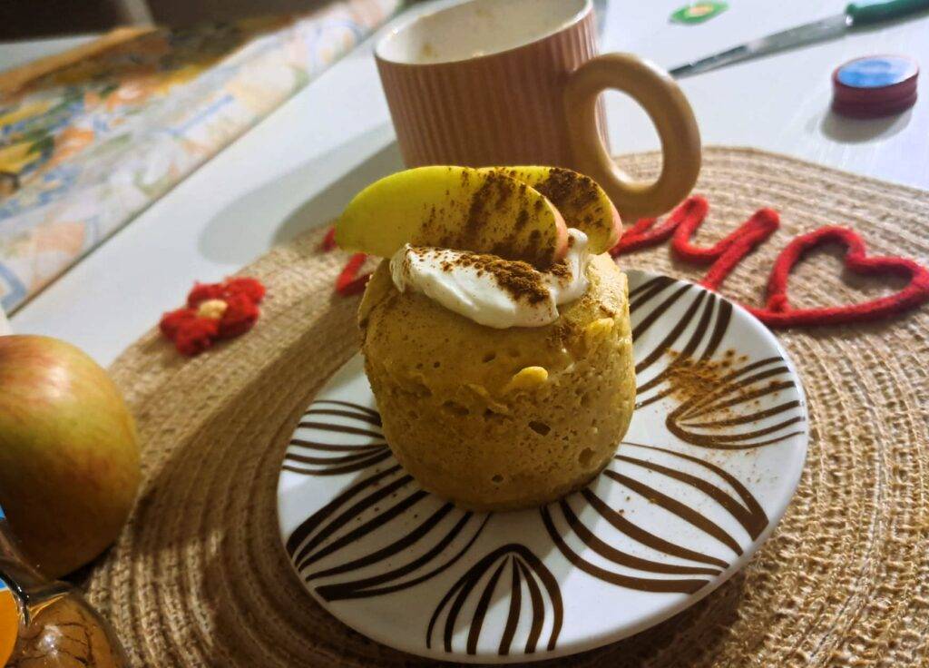 mug cake mele e cannella