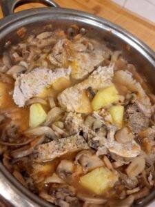 arrosto di vitello con funghi e patate