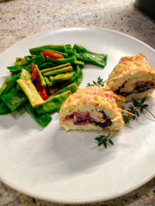 involtini di pollo crudo e radicchio